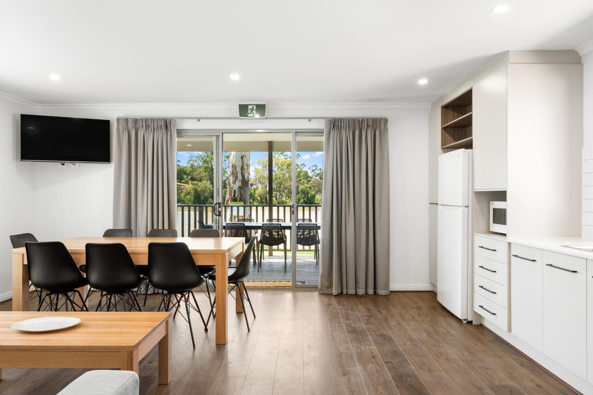 Riverbend Caravan Park Renmark Exteriör bild